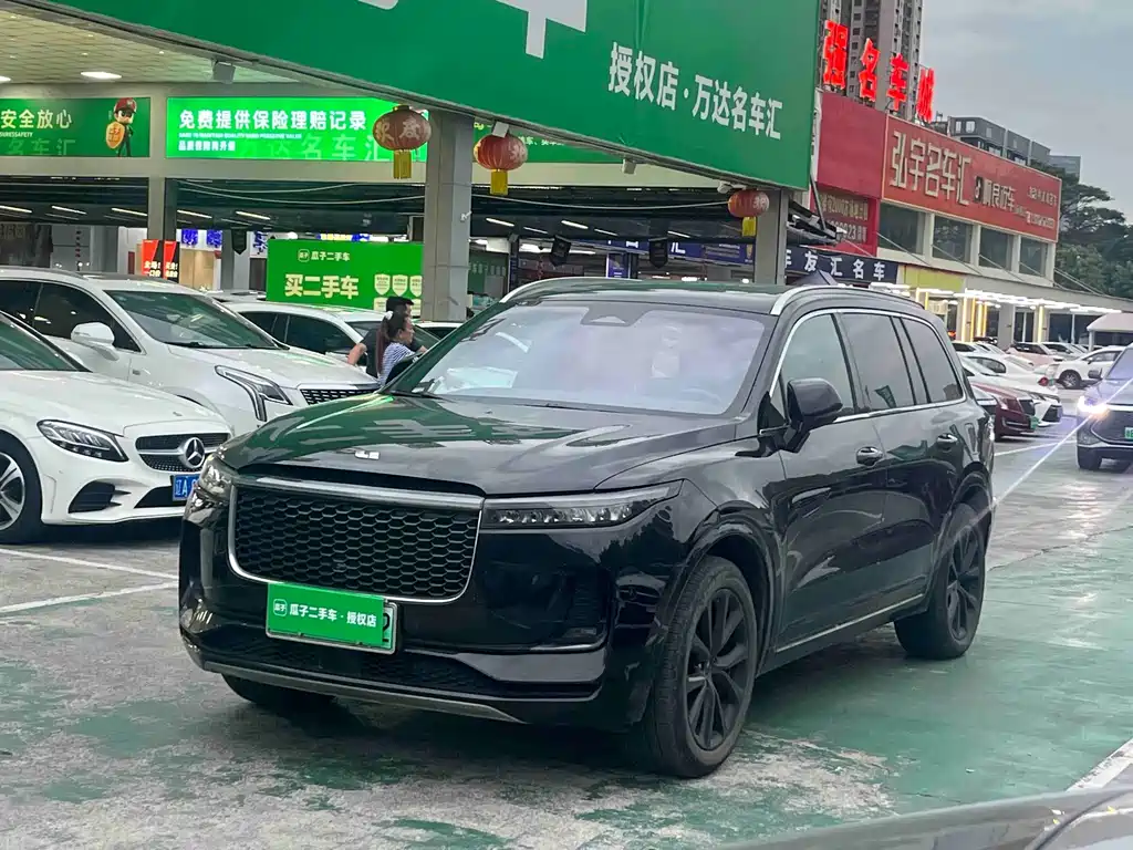 Li Auto ONE
