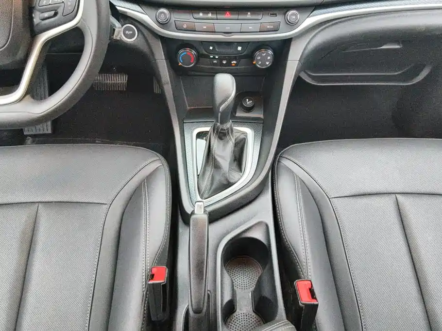 Buick Excelle — миниатюра 16