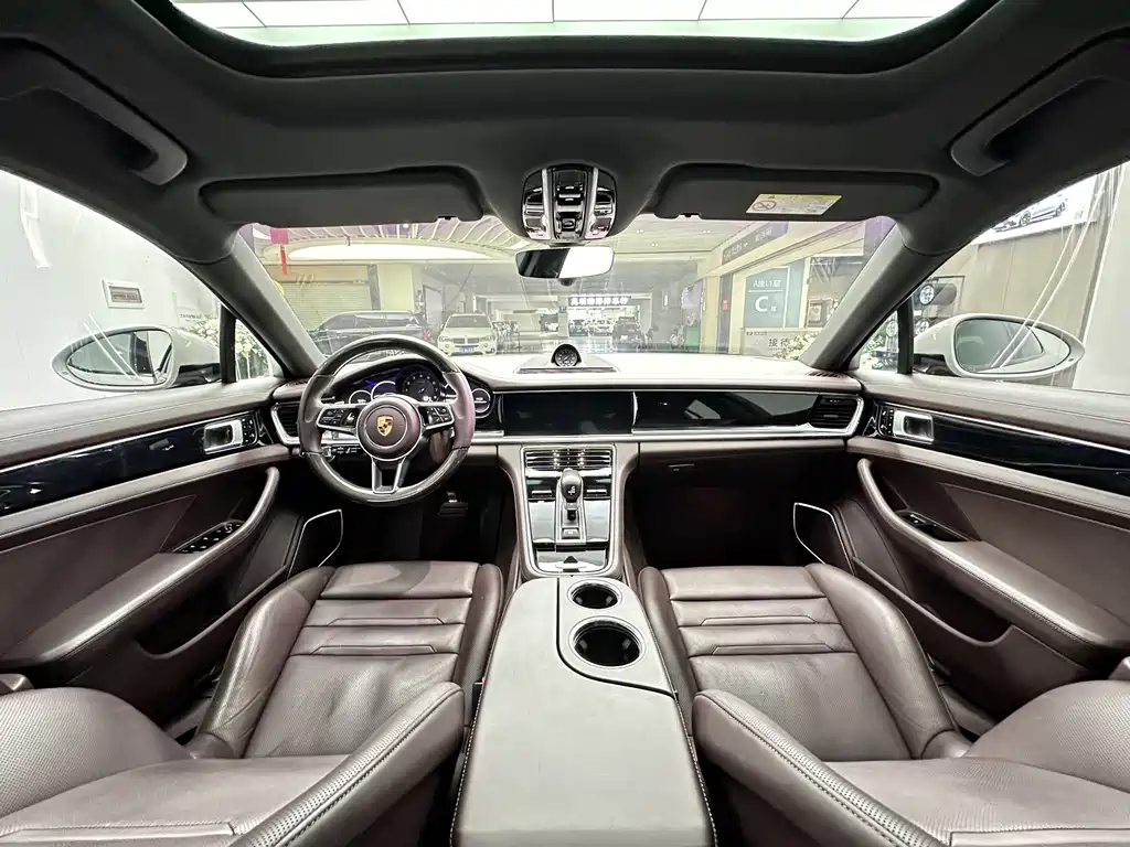 Porsche Panamera — миниатюра 11