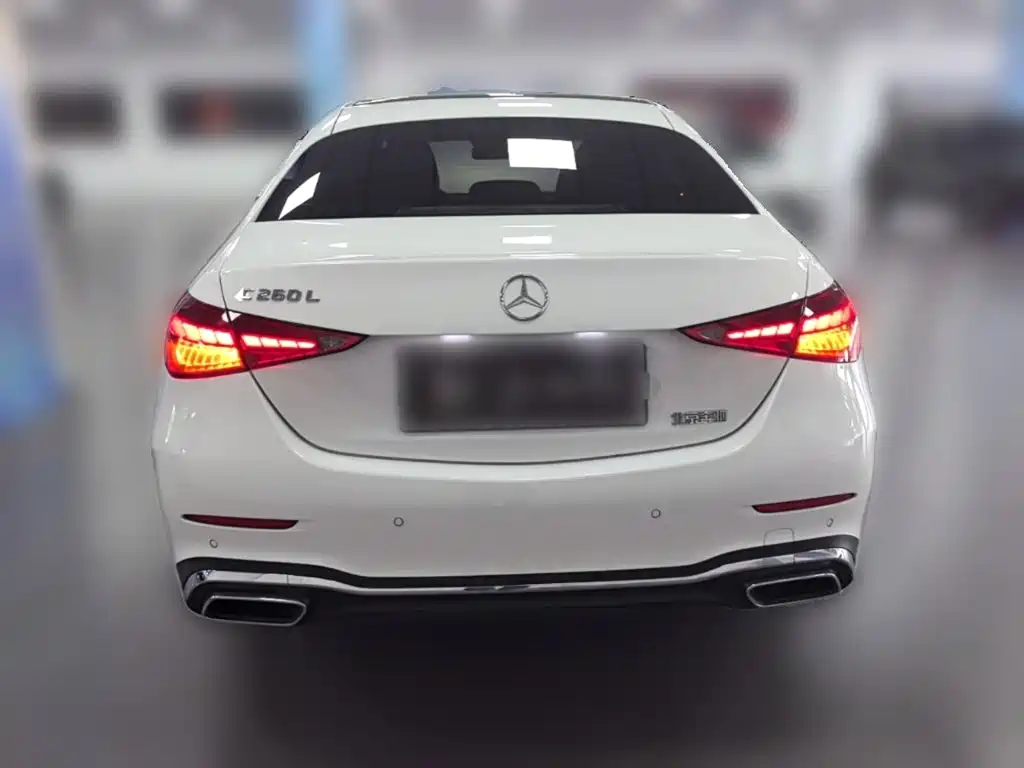 Mercedes-Benz C-Class — миниатюра 8
