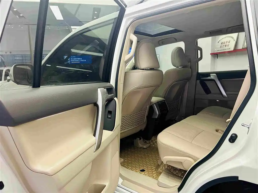 Toyota Prado — миниатюра 23