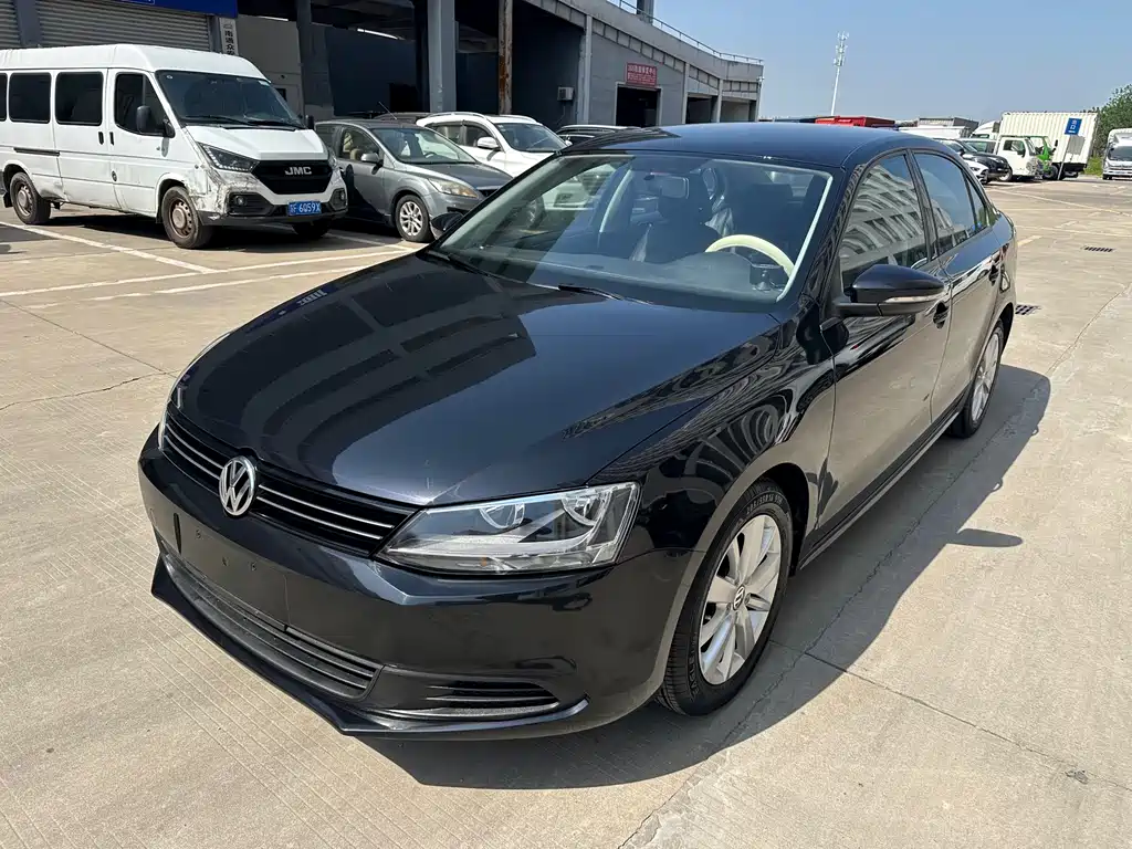 Volkswagen Sagitar 2013