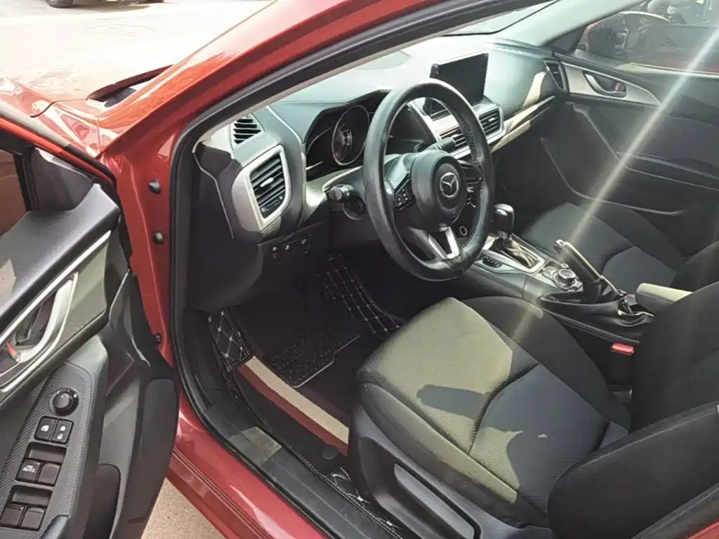 Mazda 3 Axela — миниатюра 16
