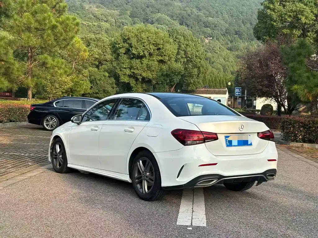 Mercedes-Benz A-Class — миниатюра 10