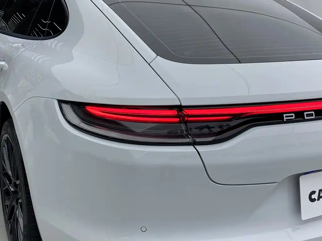 Porsche Panamera — миниатюра 7