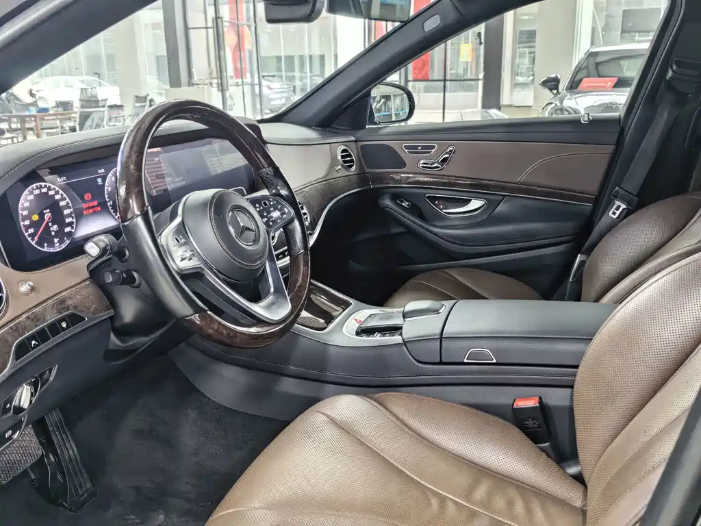 Mercedes-Benz S-Class — миниатюра 5
