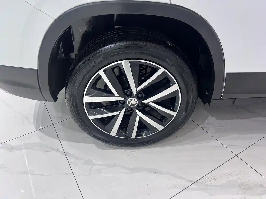 Skoda Kamiq — миниатюра 19