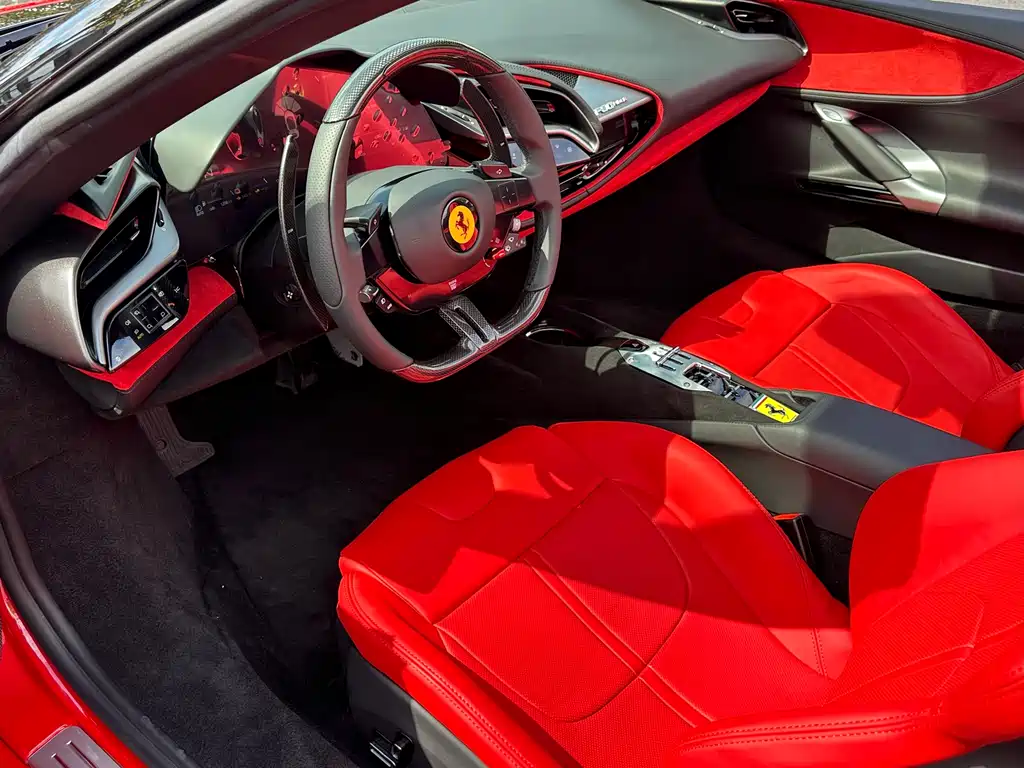 FERRARI SF90