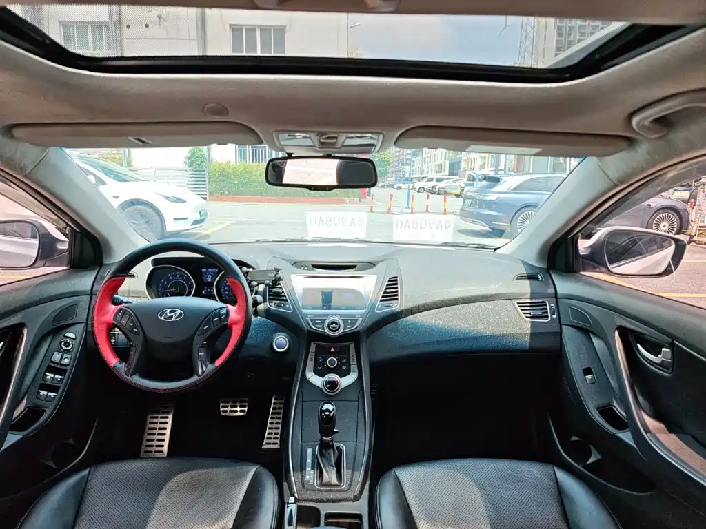 Hyundai Elantra Langdong — миниатюра 19