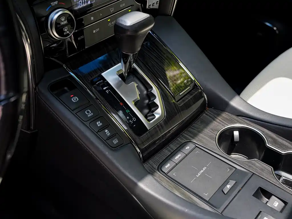 Lexus LM — фотографии объявления, Фото 12