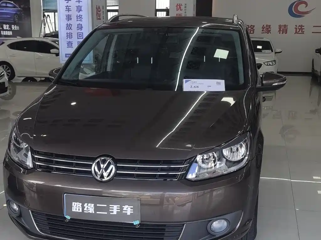 Volkswagen Touran — миниатюра 2