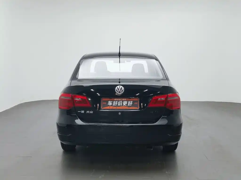 Volkswagen Jetta — миниатюра 4