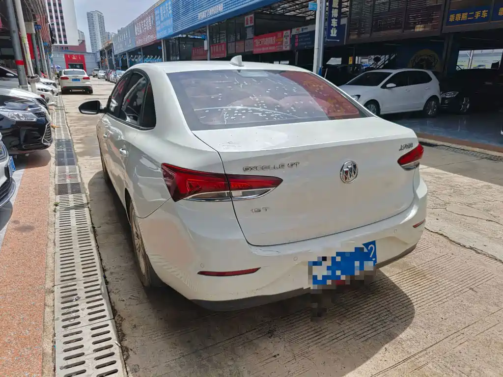 Buick Excelle — миниатюра 2