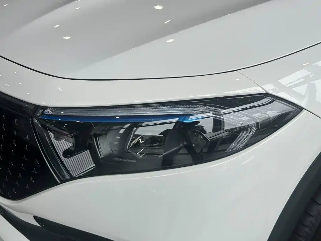 Mercedes-Benz EQB — миниатюра 15