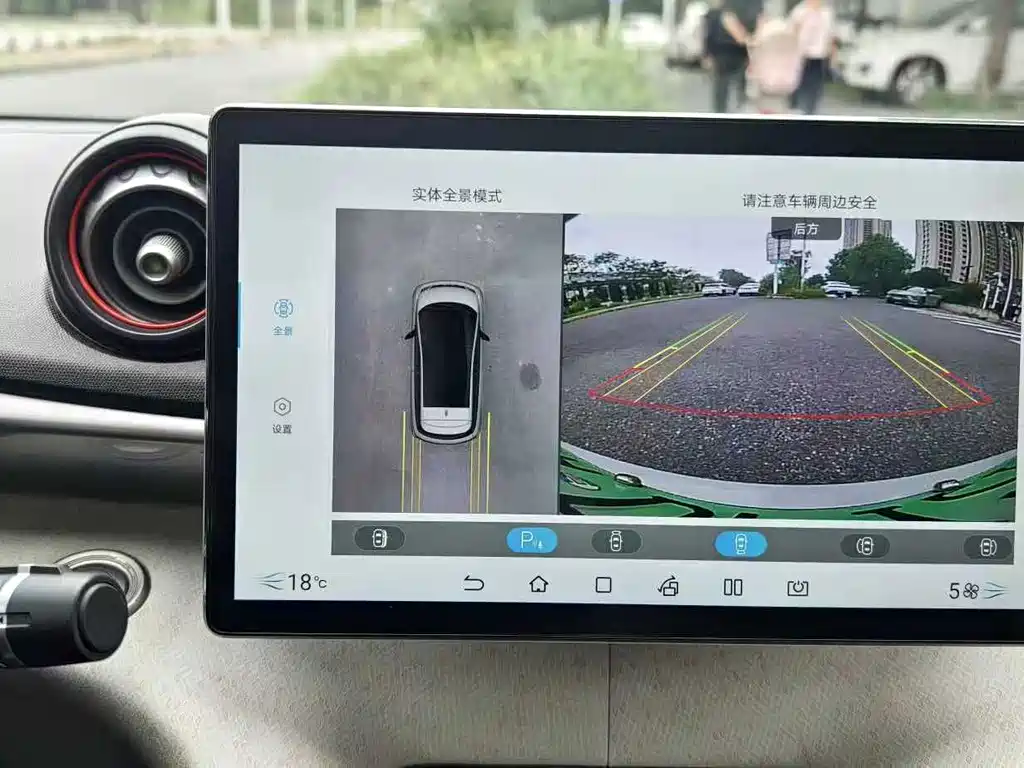 BYD Dolphin — миниатюра 17