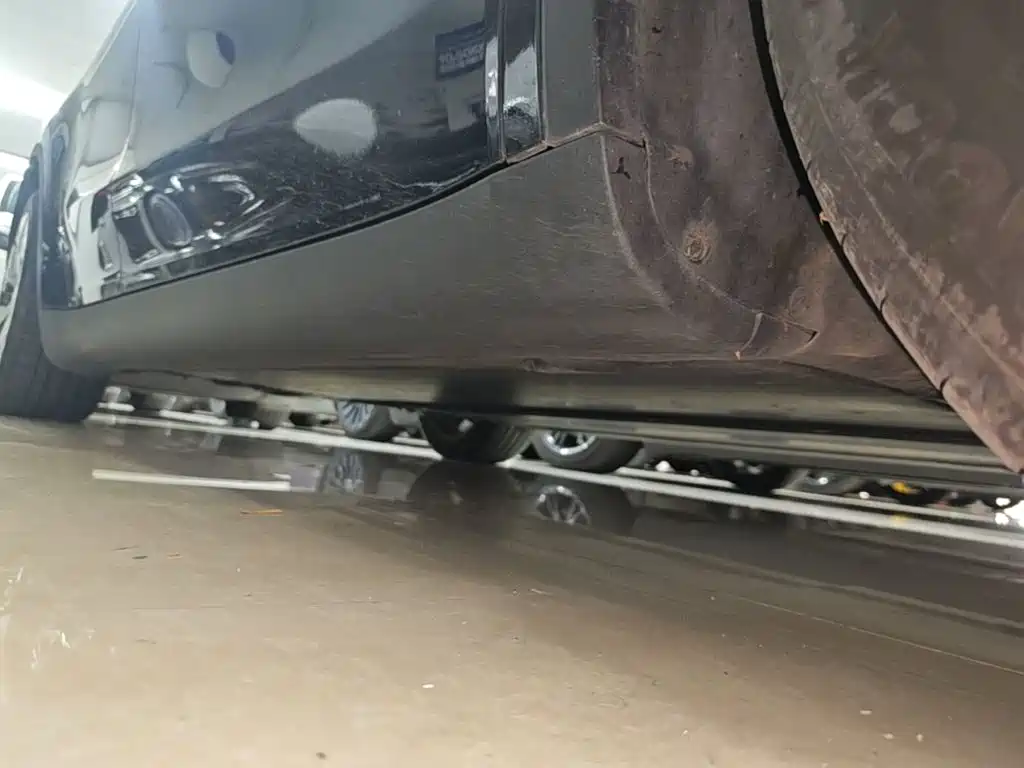 Tesla Model Y — миниатюра 21