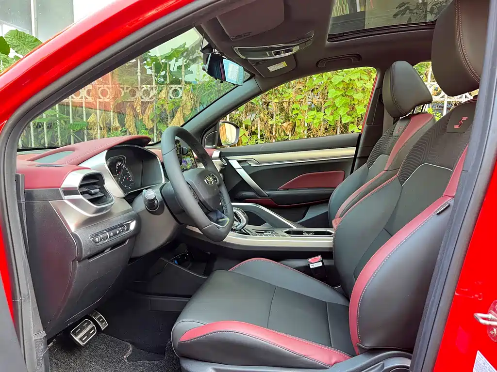Geely Binyue — миниатюра 4