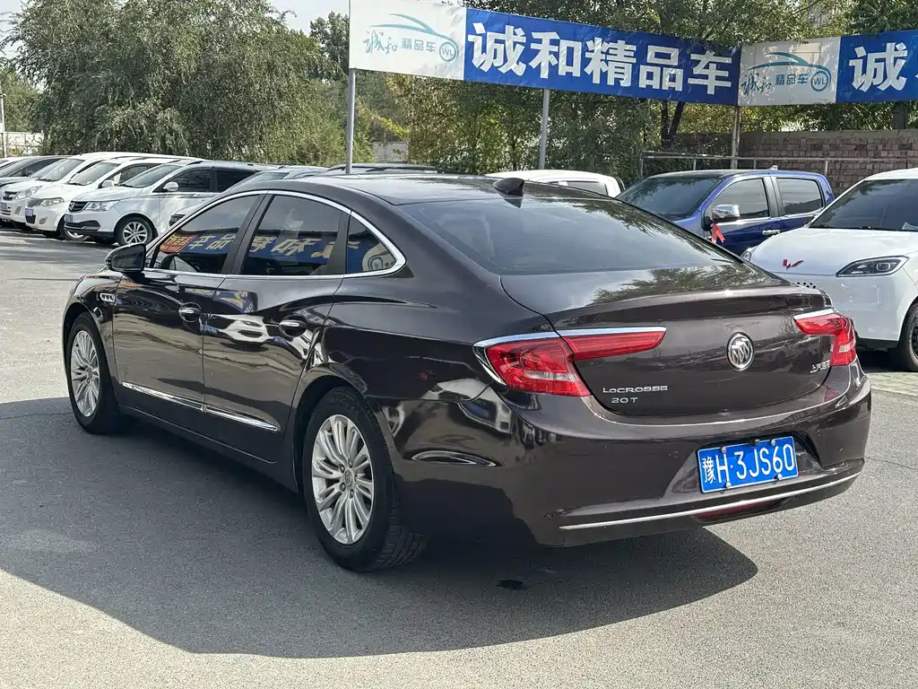 Buick LaCrosse — миниатюра 7