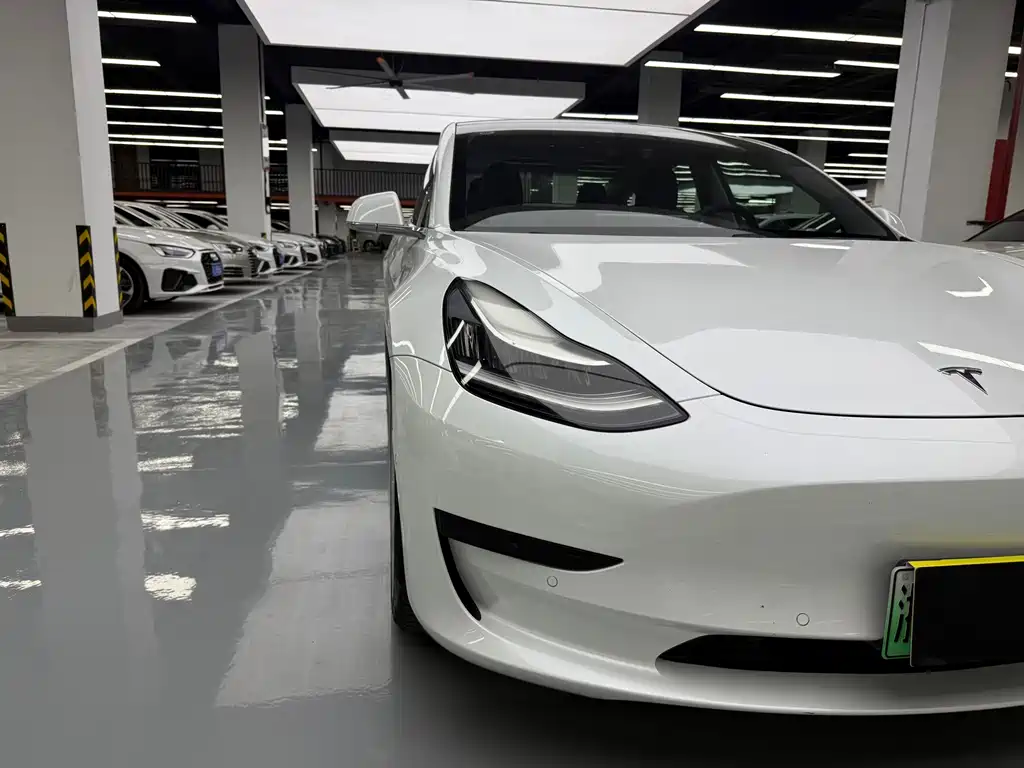 Tesla Model 3 — миниатюра 26
