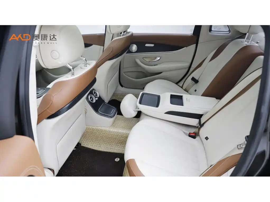 Mercedes-Benz E-Class — миниатюра 7