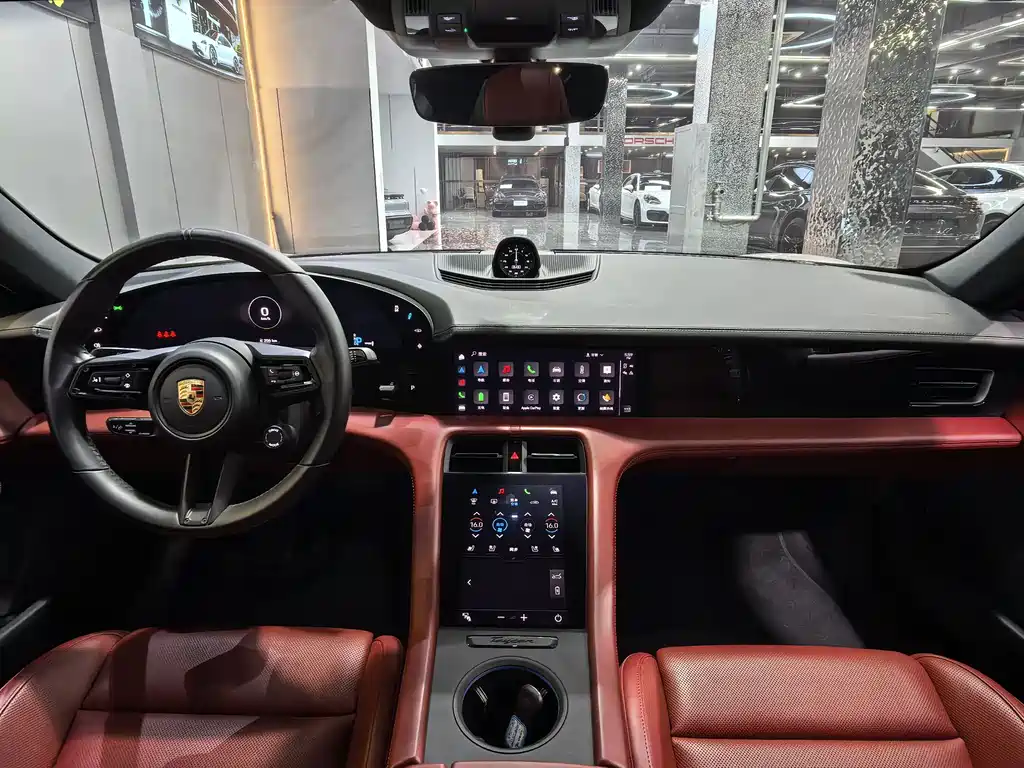 Porsche Taycan — миниатюра 8