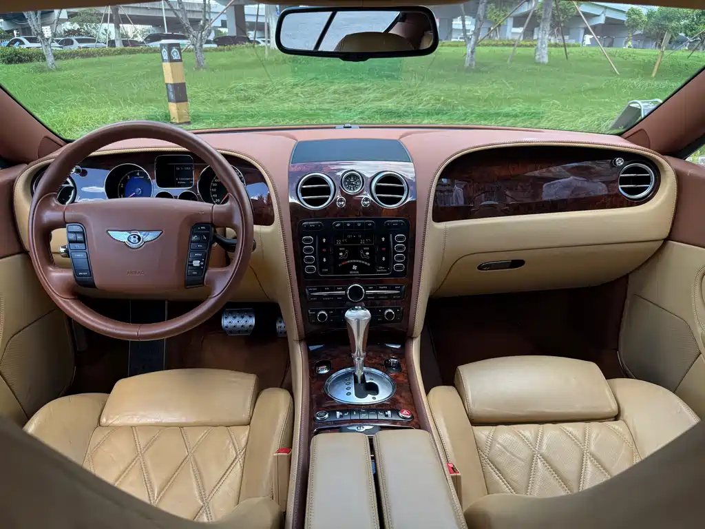 Bentley Continental — миниатюра 17