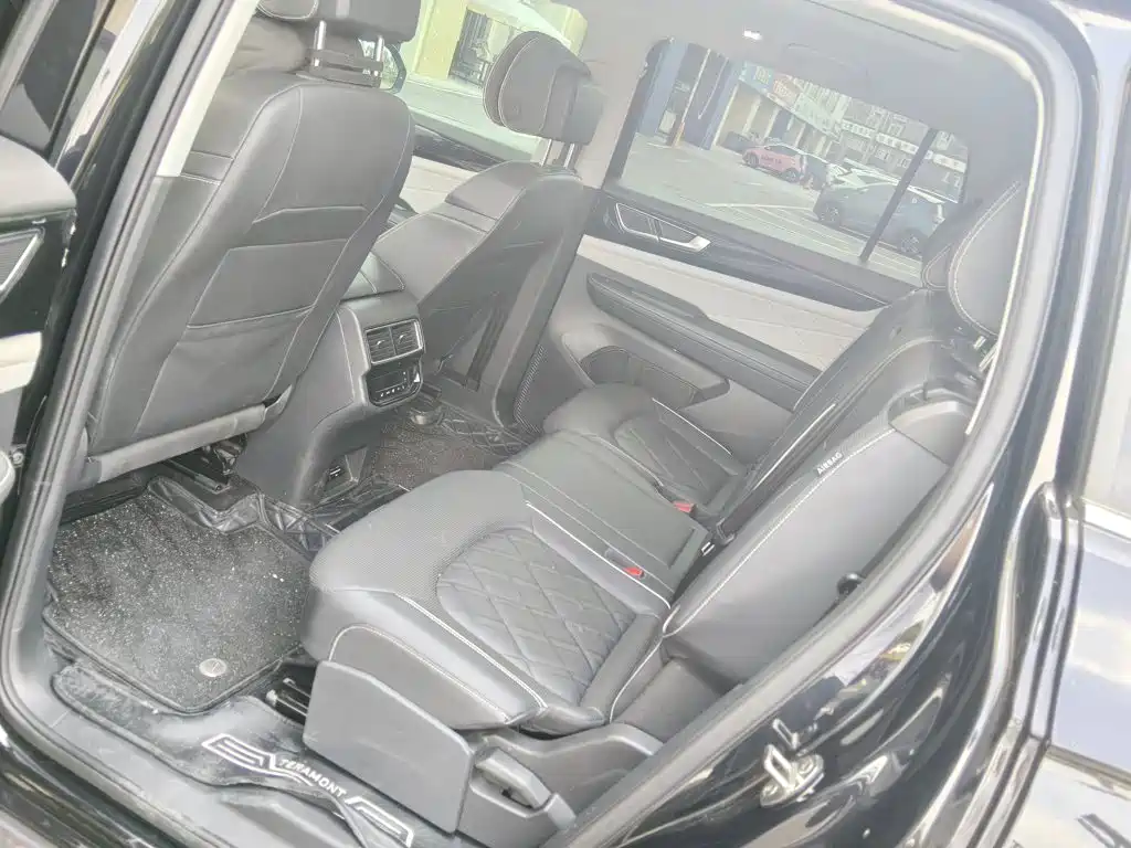 Volkswagen Teramont — миниатюра 6