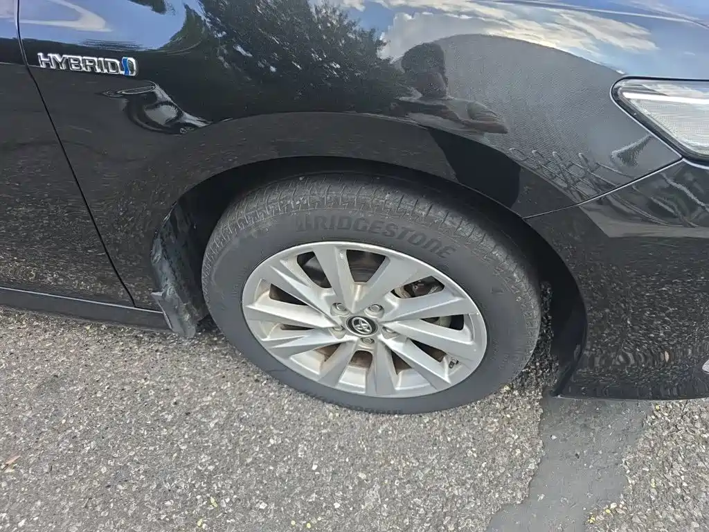 Toyota Camry — миниатюра 8
