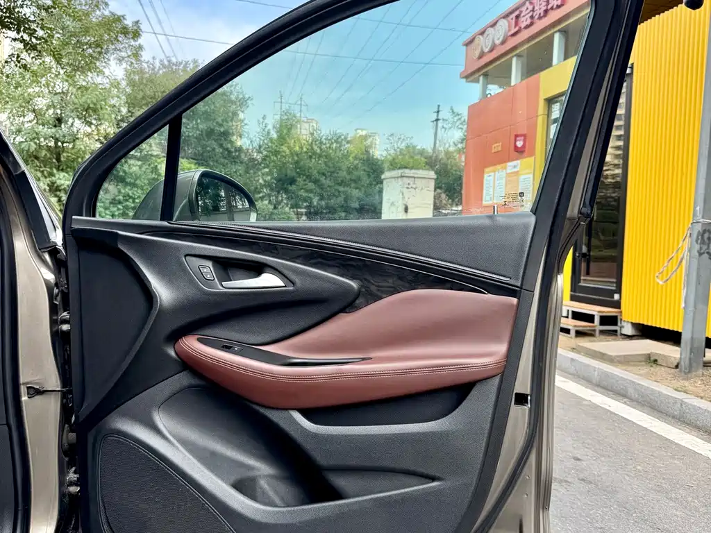 Buick Envision Plus — миниатюра 18