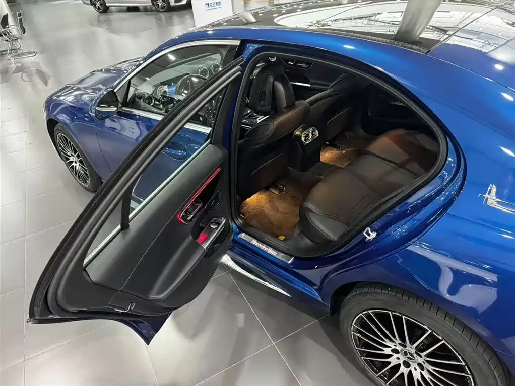 Mercedes-Benz C-Class — миниатюра 15