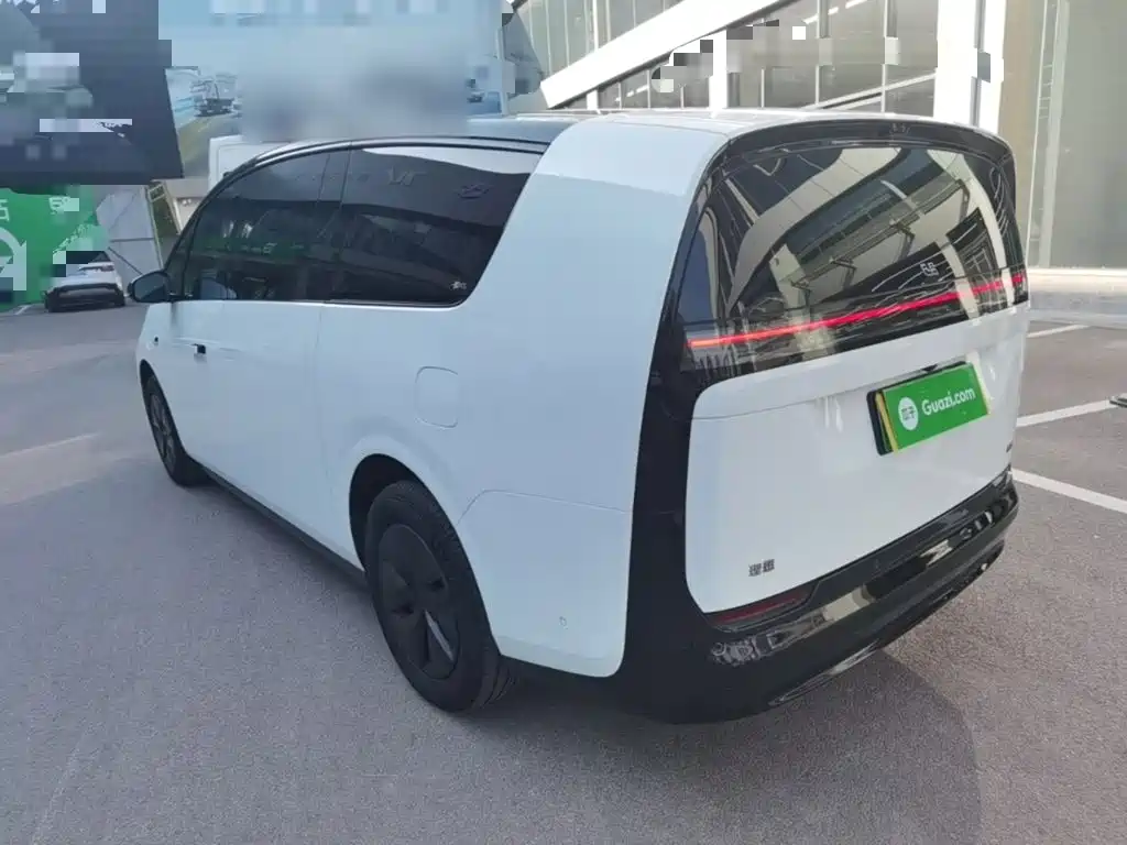 Li Auto Li MEGA — миниатюра 5
