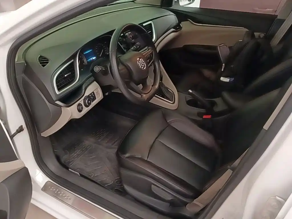 Buick Excelle — миниатюра 15