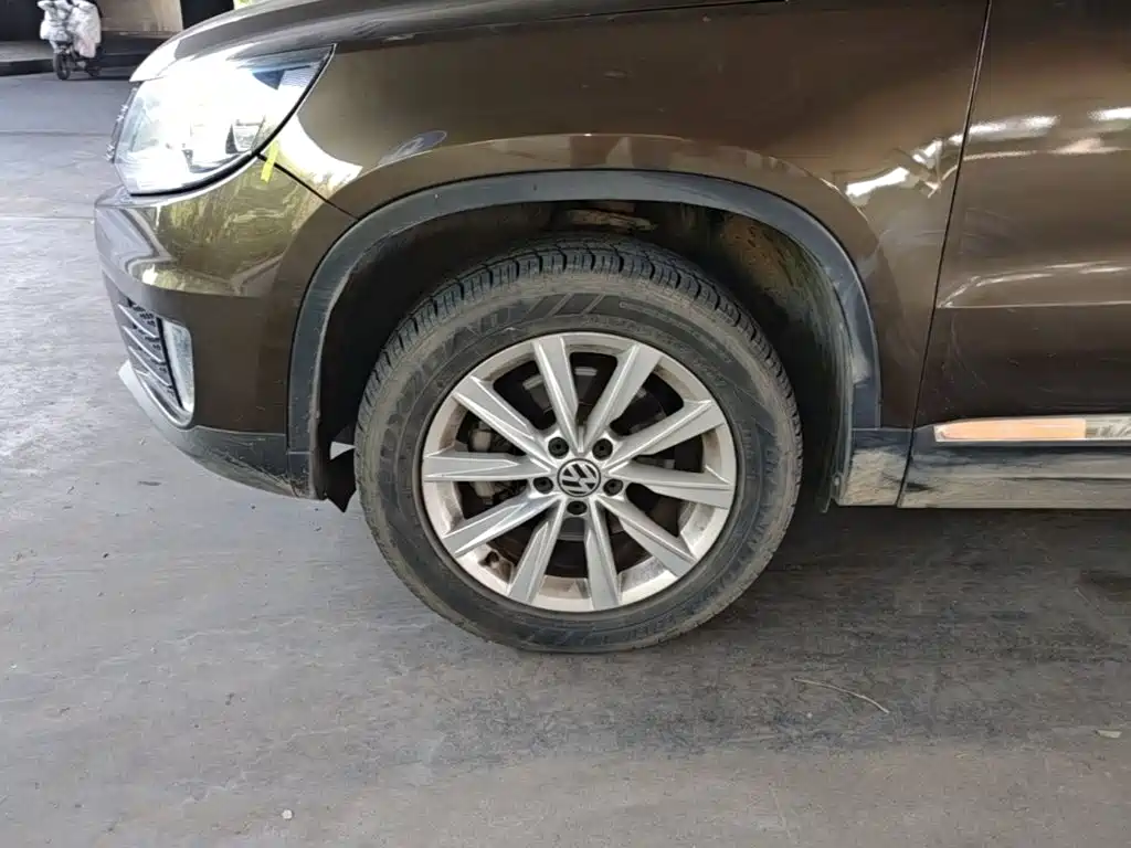 Volkswagen Tiguan — миниатюра 23