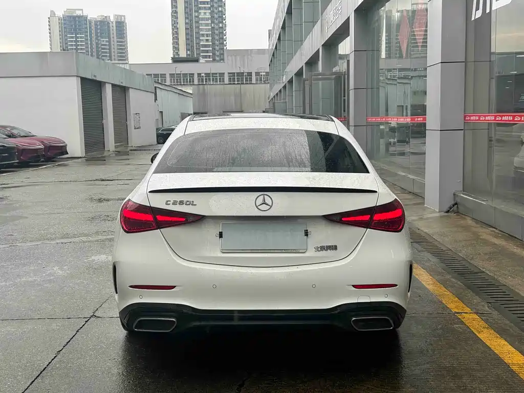 Mercedes-Benz C-Class — миниатюра 5