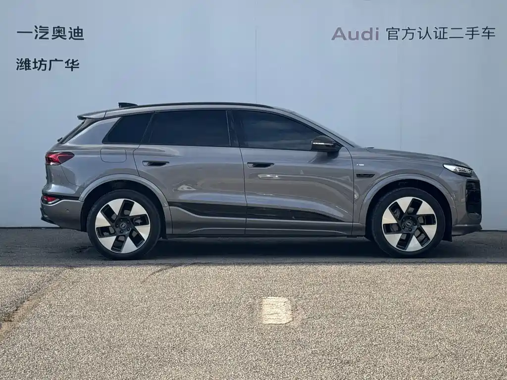 Audi Q6L e-tron
