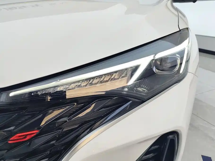 Changan Eado — миниатюра 5