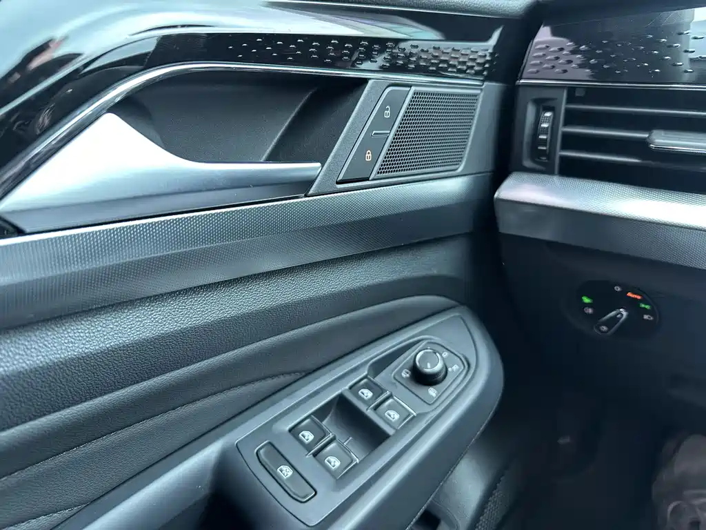 Volkswagen Passat — миниатюра 23