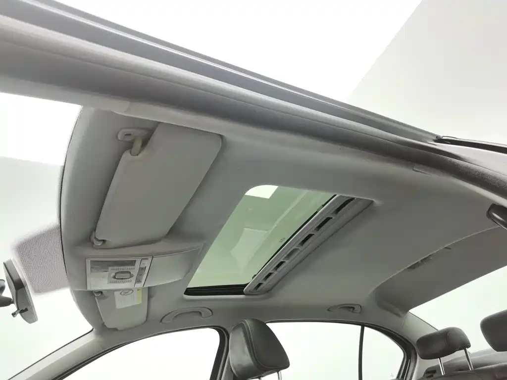 Volkswagen Lavida — миниатюра 14