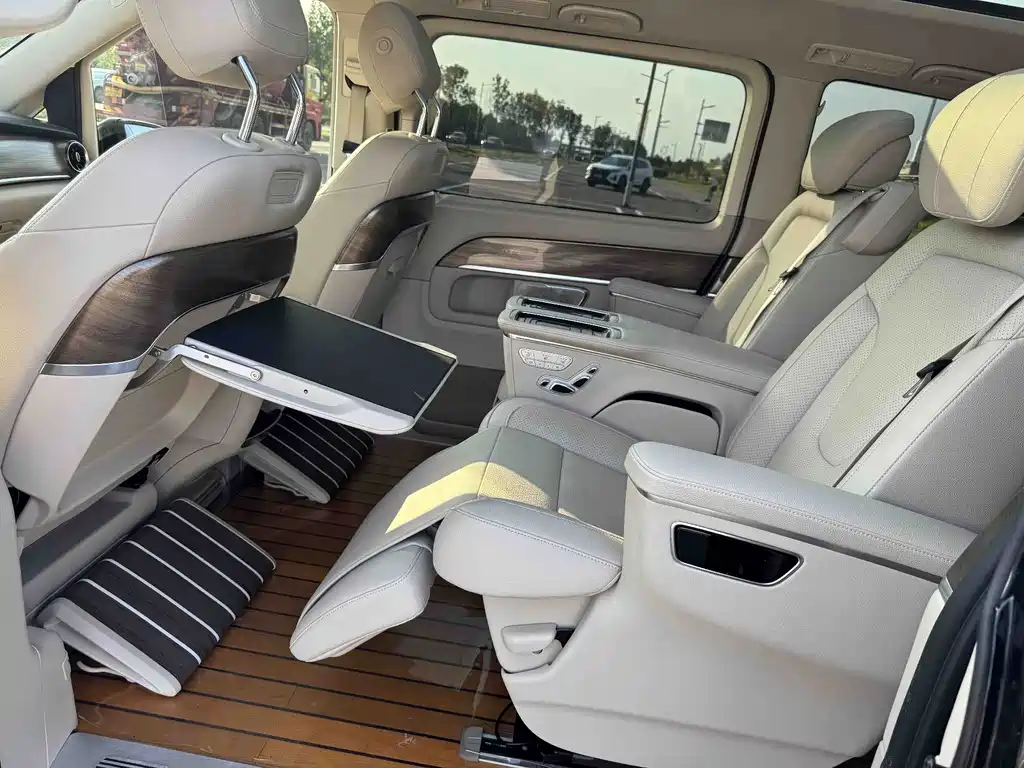 Mercedes-Benz V-Class — миниатюра 9