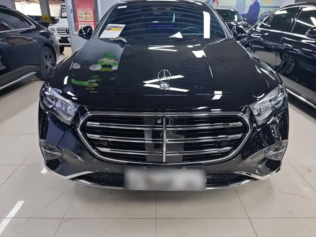 Mercedes-Benz E-Class — миниатюра 10