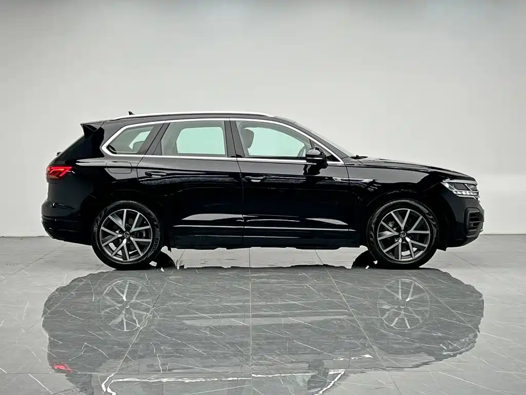 Volkswagen Touareg — миниатюра 7