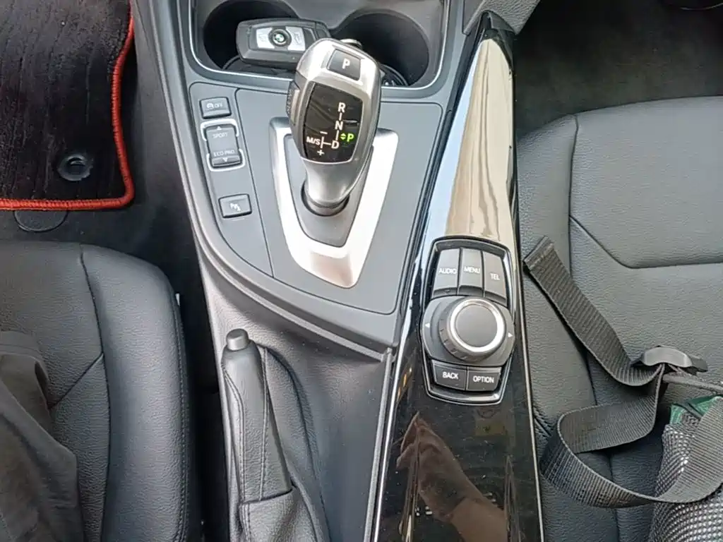 BMW 3 Series — миниатюра 14