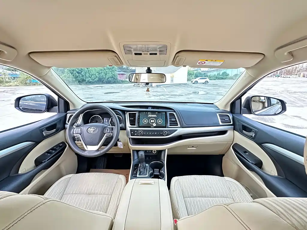 Toyota Highlander — миниатюра 8