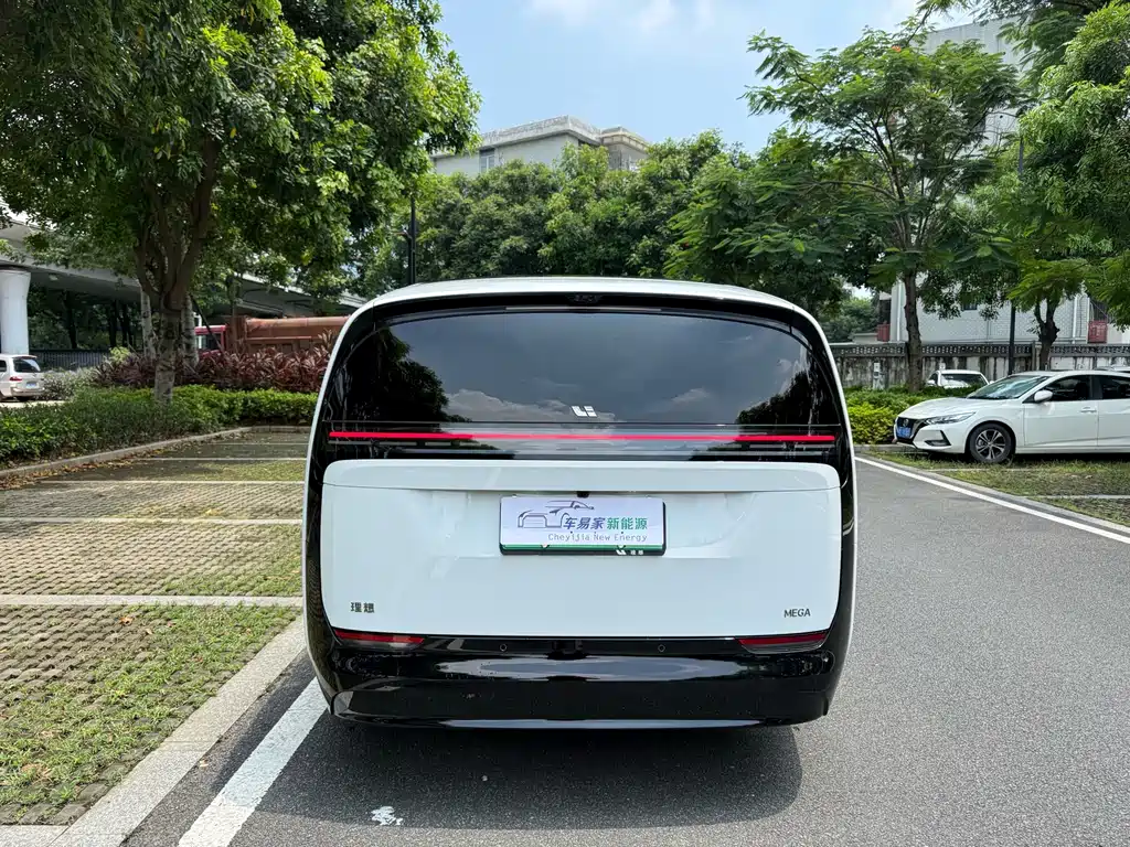 Li Auto Li MEGA — миниатюра 7