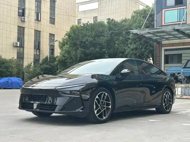 2024 Xpeng P7