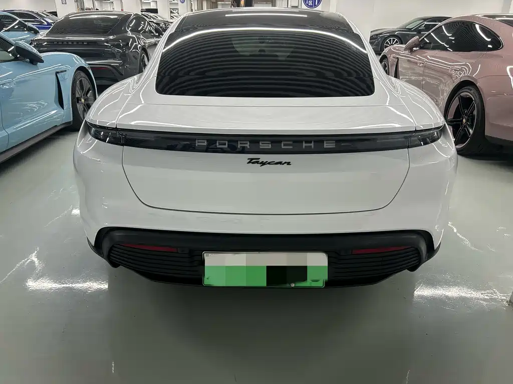 Porsche Taycan — миниатюра 18