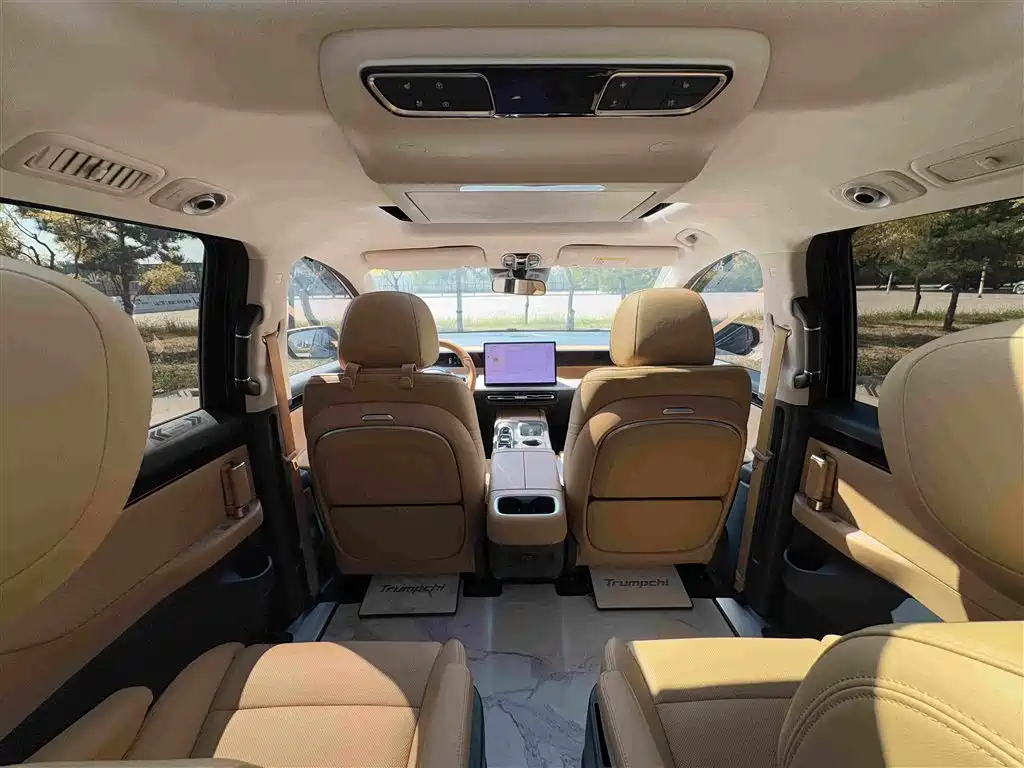 GAC Motor Trumpchi E8 PHEV — миниатюра 19
