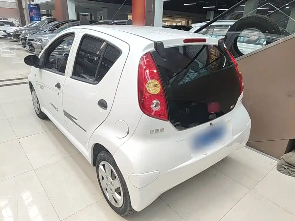 BYD F0 — миниатюра 5