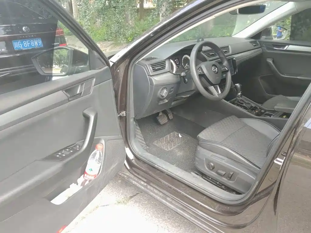 Skoda Superb — миниатюра 14