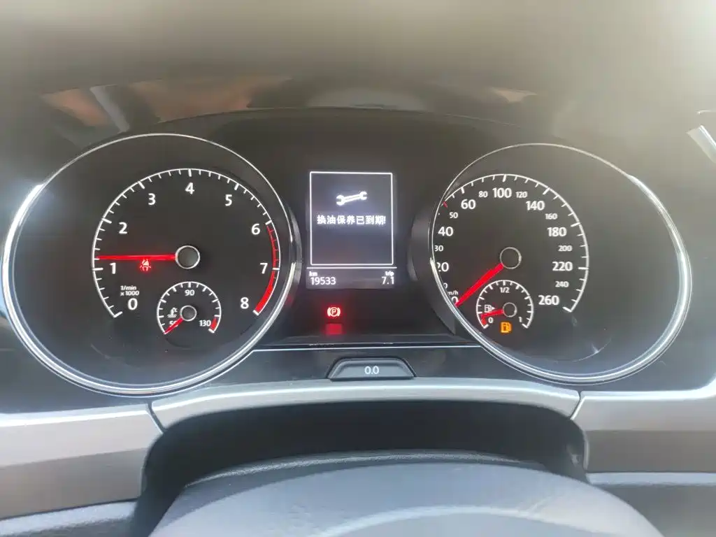 Volkswagen Touran — миниатюра 7